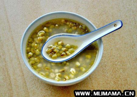 剖腹产妇可以喝绿豆汤吗 剖腹产吃什么排毒(孕妇可以喝蜂蜜吗)
