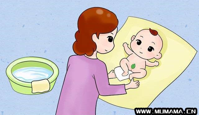 新生儿脐带脱落后的几个正常现象(关于宝宝脐带脱落的知识)