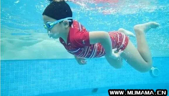 几岁适合学游泳 儿童学游泳注意事项