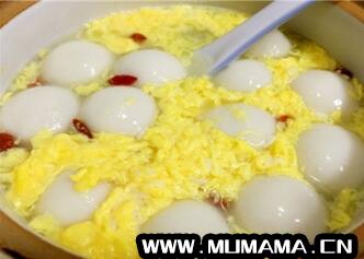坐月子吃米酒煮鸡蛋好吗