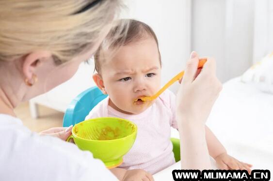 宝宝不爱吃饭怎么办？培养宝宝的自主进食能力