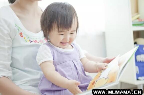 如何引导宝宝来看绘本？(家长如何引导孩子读绘本)