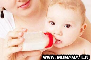 婴儿如何更换奶粉？给婴儿更换奶粉注意事项