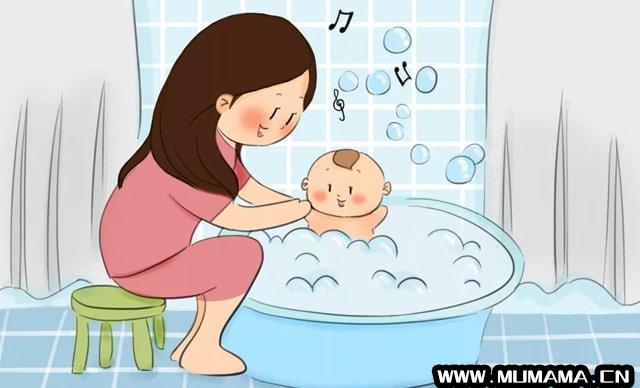 如何给早产宝宝洗澡？(国外医生给早产宝宝洗澡)