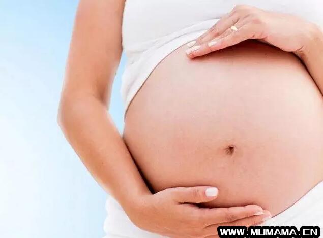 孕晚期肚子硬，怀的是男孩or女孩？(怀孕腹硬硬的是男孩吗)