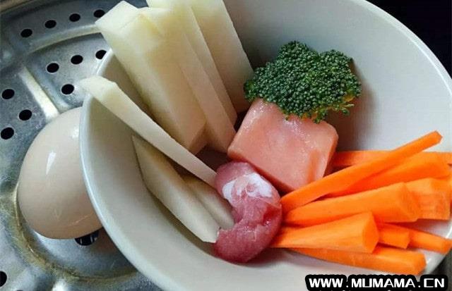 三文鱼蔬菜米糊的做法 六个月宝宝辅食食谱