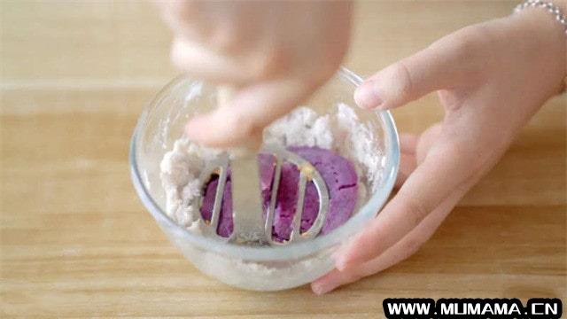奶香水晶月饼的做法 三岁宝宝食谱