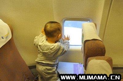 女人梦到和自己的孩子坐飞机什么意思(所有通过飞机)