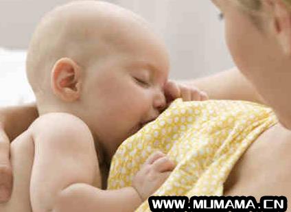 母乳妈妈屁多宝宝胀气，母乳喂养吃红薯会导致宝宝胀气吗(宝宝胀气怎么办)