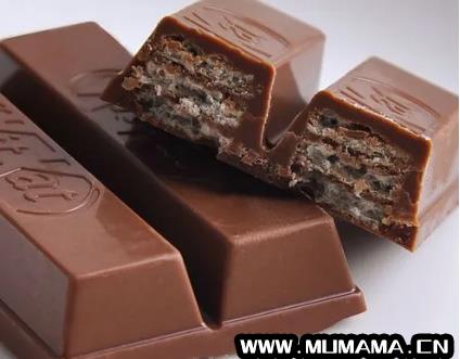 代可可脂巧克力的好处，巧克力是代可可脂的好还是可可脂的好(有些巧克力上写着代可可脂巧克力说明什么)