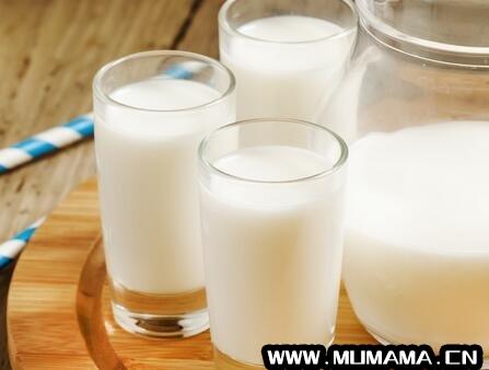 牛奶营养成分表详解(一分钟教你读懂营养成分表)