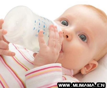 婴儿不慎喝了65度的奶粉烫伤了怎么办(宝宝被开水烫伤了怎么办)