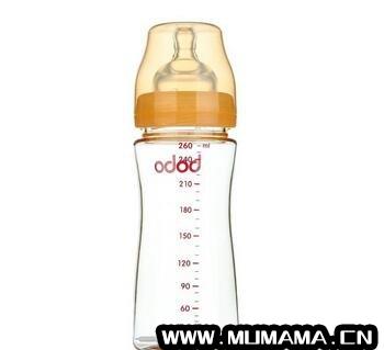 贝亲奶瓶玻璃的好还是ppsu材质的好，新生儿用贝亲玻璃还是ppsu(为什么越来越多的宝妈会优先选择贝亲奶瓶)