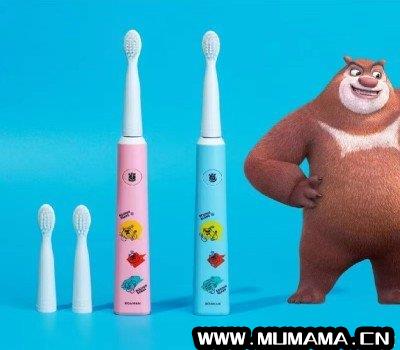 儿童用电动牙刷好还是手动牙刷好，小孩用电动牙刷到底好不好(孩子能用电动牙刷吗)