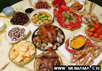 中国年夜饭必有的菜有哪些，8道年夜饭必吃的菜(年夜饭吉祥菜谱)