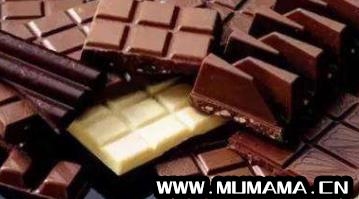 用可可粉自制巧克力，用可可粉怎么做巧克力(可可粉自制巧克力方法)