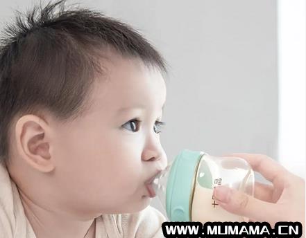 婴儿多久换奶嘴，为什么要换奶嘴(奶瓶多久换合适)