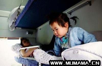 火车卧铺儿童票怎么算，火车卧铺儿童半票有床位吗