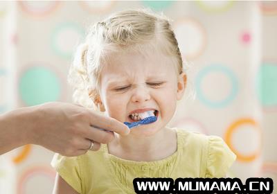 冰泉儿童牙膏可以吞食吗、儿童能用吗、怎么样(从2块喝到45块)