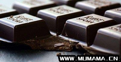 俄罗斯黑巧克力哪个牌子好，俄罗斯什么牌子的黑巧克力好(食用可可含量高的黑巧克力能够增强免疫力)