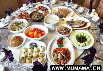 上海年夜饭菜单12个菜，上海人过年吃什么(年夜饭餐桌准备这12道菜)