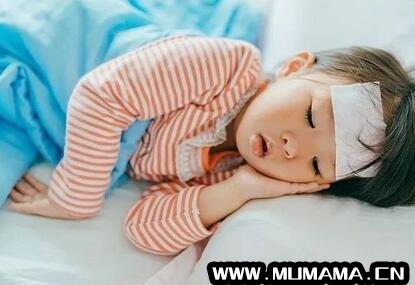 婴儿退烧贴一天贴几次，一次贴多久、晚上睡觉能贴吗？(退烧贴可以贴哪些部位)