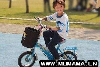 宝宝大多可以骑自行车，多少岁以下儿童不能骑自行车(未满16周岁)