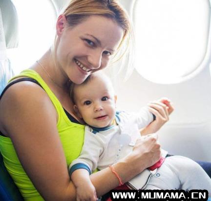 婴儿坐飞机需要户口本吗、只有出生证明可以吗(宝宝小不能坐飞机)
