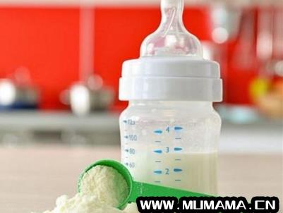 婴儿一直用桶装水冲奶粉好不好，桶装水可以给宝宝冲奶粉吗(给宝宝冲奶粉可别再用这4种水了)