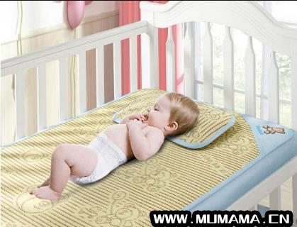 好孩子婴儿床尺寸标准尺寸多少(新手妈妈们如何选择婴儿床)