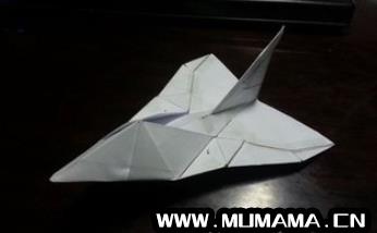 飞得最久的滑翔机的折法，最强滑翔纸飞机折法(世界四大纸飞机)