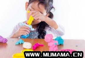 开发智力的玩具4到6岁，4至6岁儿童益智玩具视频播放(益智玩具导致孩子肠穿孔)